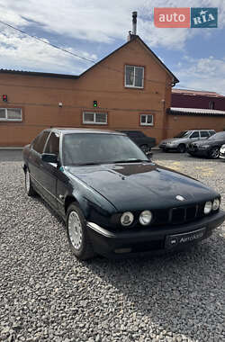Седан BMW 5 Series 1993 в 