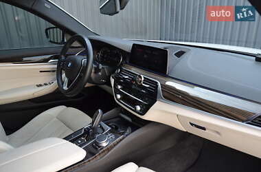 Седан BMW 5 Series 2019 в 