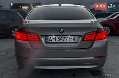 Седан BMW 5 Series 2012 в 