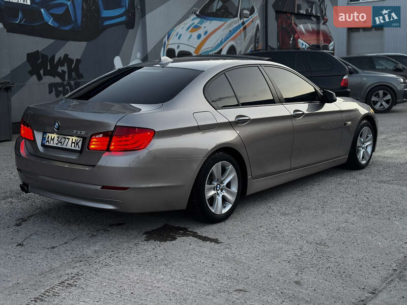 Седан BMW 5 Series 2012 в Житомире