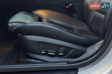 Седан BMW 5 Series 2012 в 