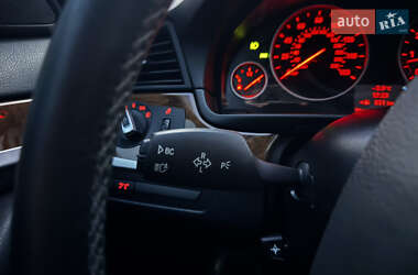 Седан BMW 5 Series 2012 в 