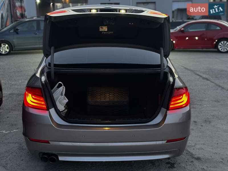 Седан BMW 5 Series 2012 в Житомире