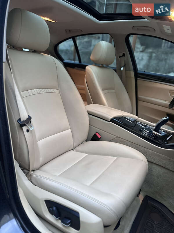 Седан BMW 5 Series 2013 в Каменец-Подольском