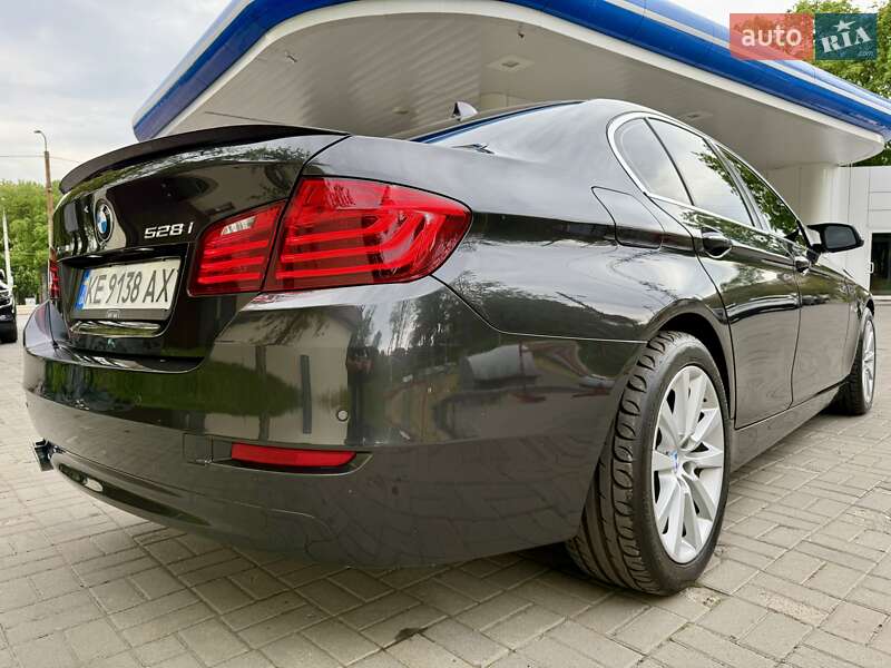 Седан BMW 5 Series 2015 в Днепре