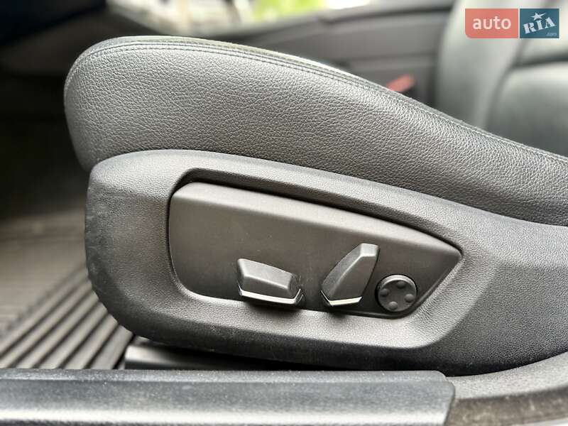 Седан BMW 5 Series 2015 в Днепре