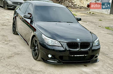Седан BMW 5 Series 2009 в 