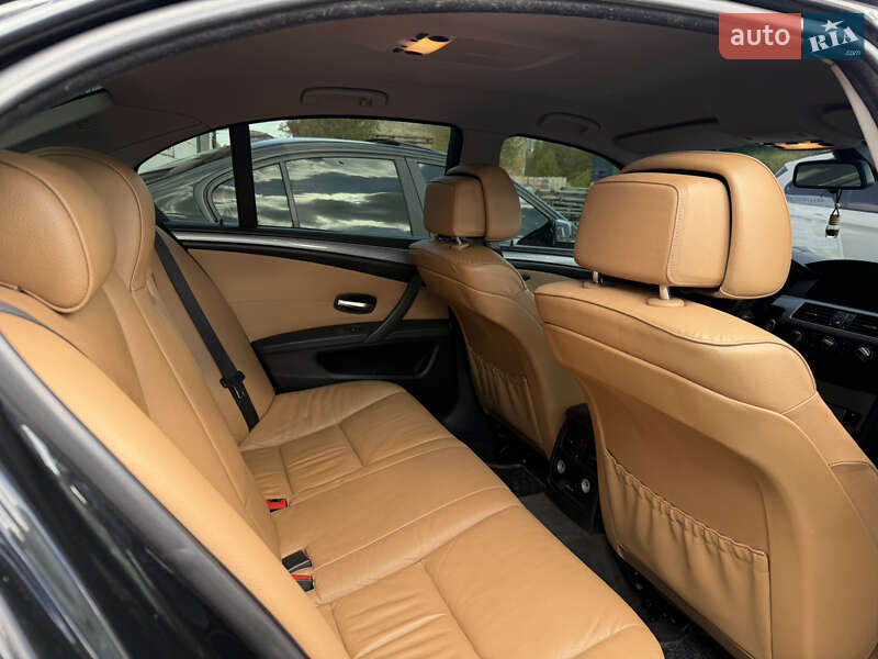 Седан BMW 5 Series 2009 в Ровно