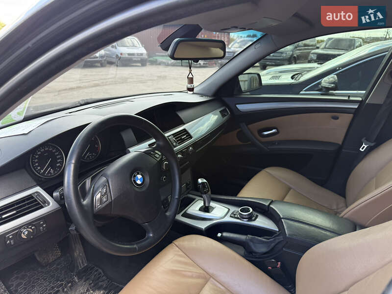 Седан BMW 5 Series 2009 в Ровно