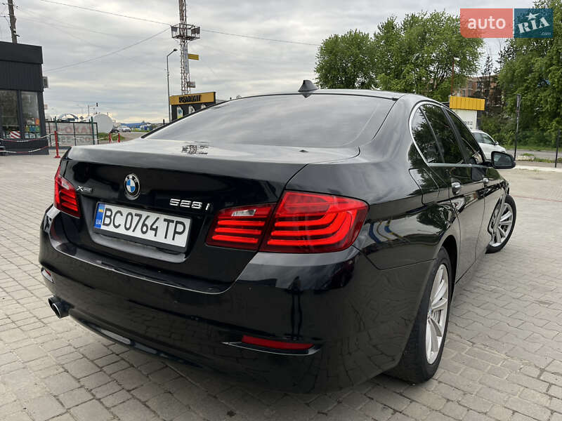 Седан BMW 5 Series 2013 в Львове