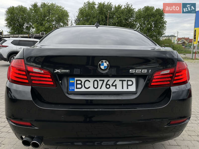 Седан BMW 5 Series 2013 в Львове
