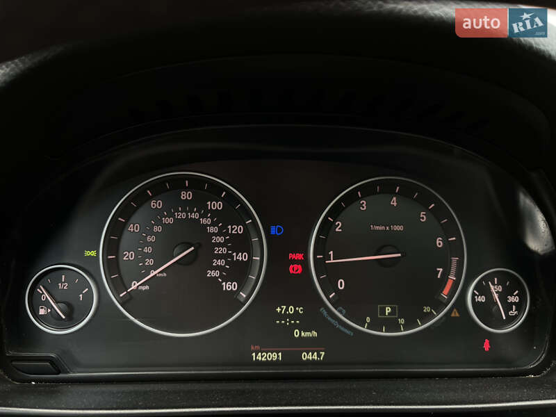 Седан BMW 5 Series 2013 в Львове