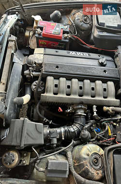 Седан BMW 5 Series 1988 в 