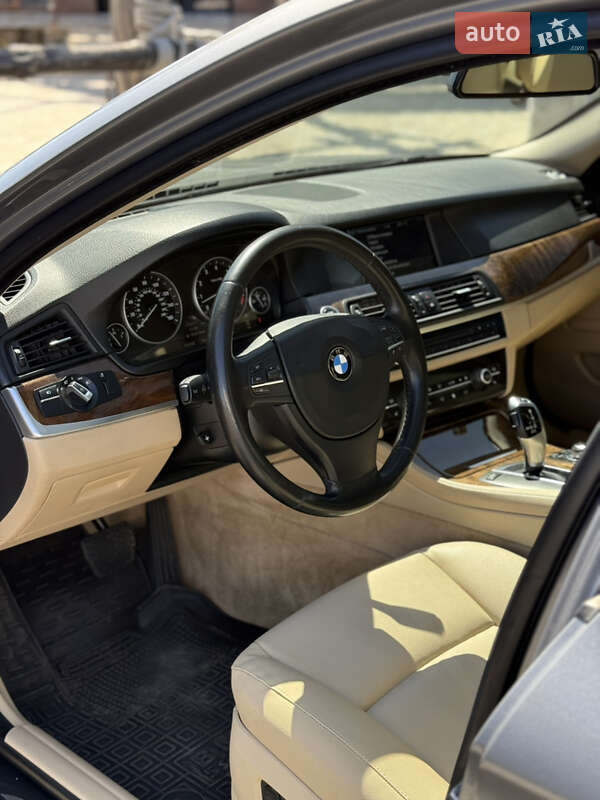Седан BMW 5 Series 2011 в Одессе