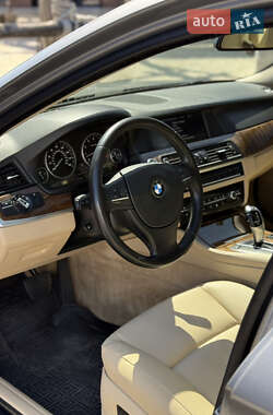 Седан BMW 5 Series 2011 в 