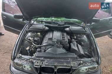 Седан BMW 5 Series 1998 в 