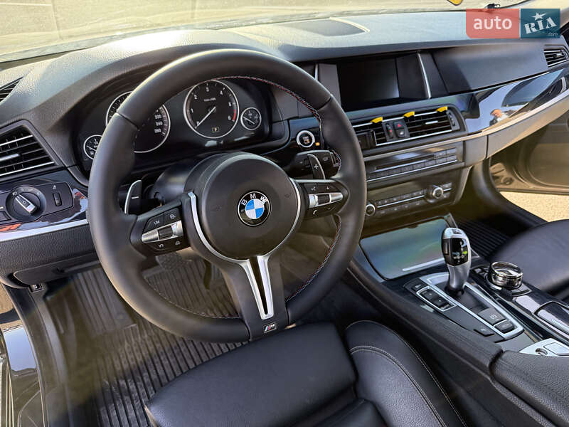 Седан BMW 5 Series 2015 в Звягеле