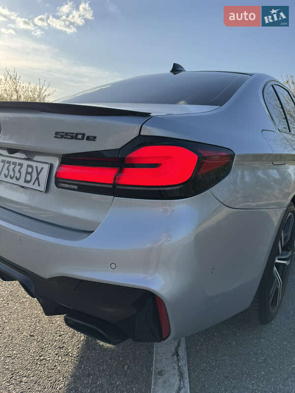 Седан BMW 5 Series 2017 в Львові