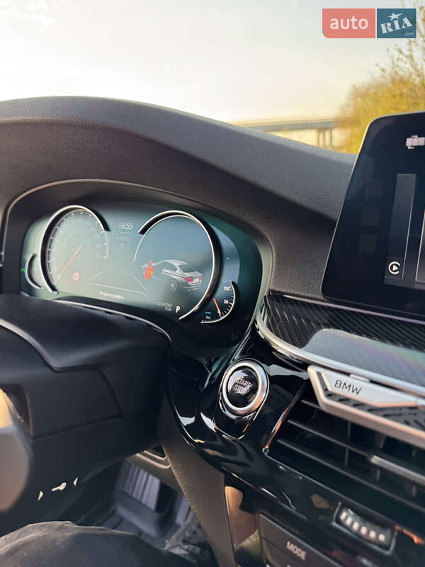 Седан BMW 5 Series 2017 в Львові