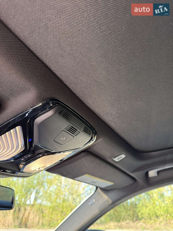 Седан BMW 5 Series 2017 в Львові