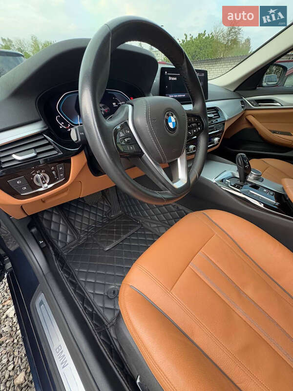Седан BMW 5 Series 2019 в Запорожье