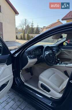 Седан BMW 5 Series 2013 в Львове