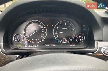 Седан BMW 5 Series 2011 в 