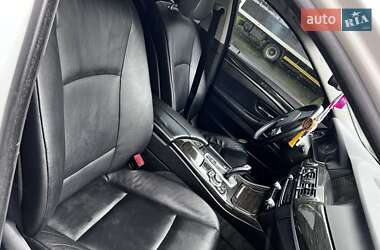 Седан BMW 5 Series 2012 в 