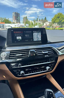 Седан BMW 5 Series 2018 в 