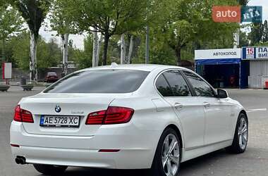 Седан BMW 5 Series 2012 в 