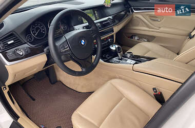 Седан BMW 5 Series 2012 в 
