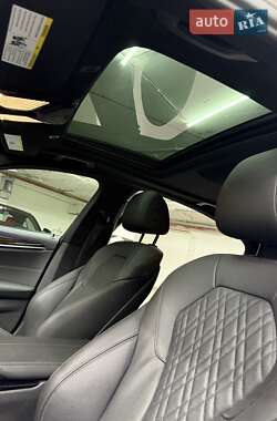 Седан BMW 5 Series 2020 в 