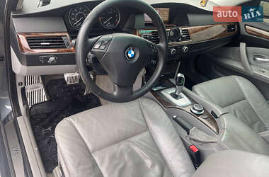 Седан BMW 5 Series 2008 в 