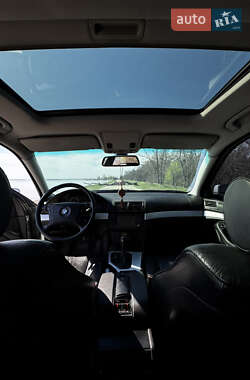 Седан BMW 5 Series 2001 в 
