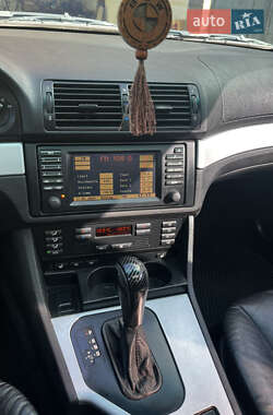 Седан BMW 5 Series 2001 в 