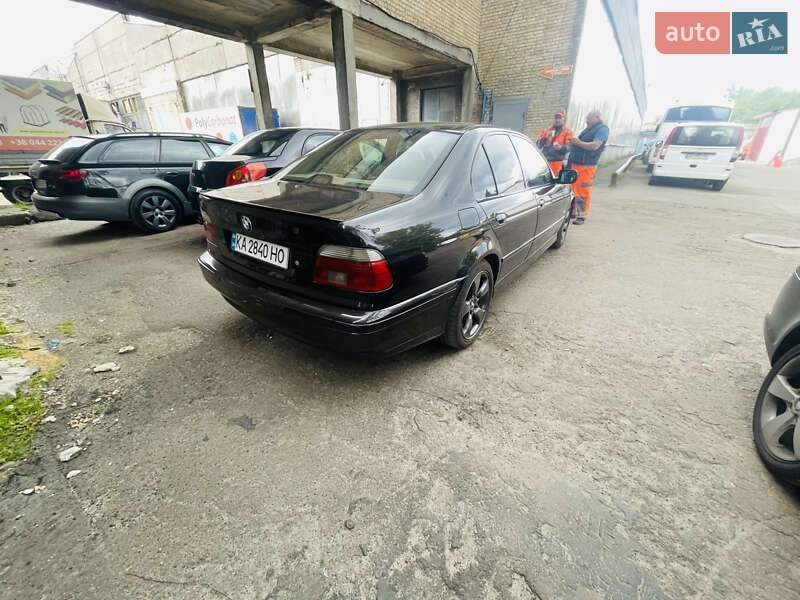 Седан BMW 5 Series 2003 в Києві