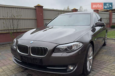 Седан BMW 5 Series 2011 в 