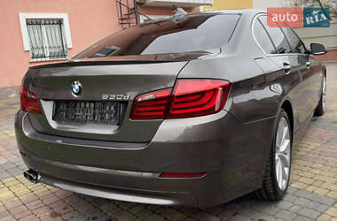 Седан BMW 5 Series 2011 в 