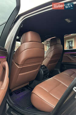 Седан BMW 5 Series 2011 в 