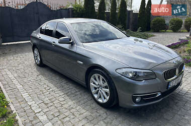 Седан BMW 5 Series 2012 в Чернівцях