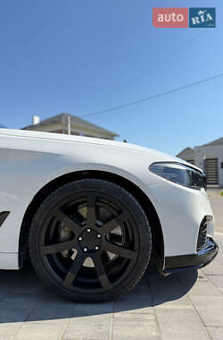 Седан BMW 5 Series 2019 в 