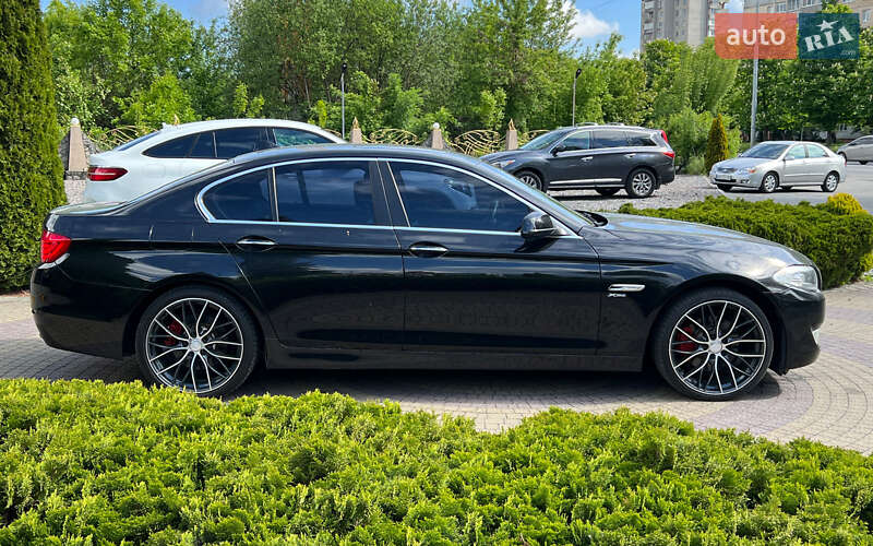 Седан BMW 5 Series 2011 в Львові