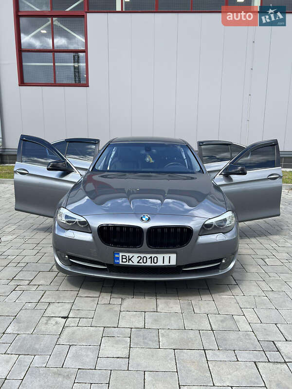 Седан BMW 5 Series 2010 в Здолбуніві