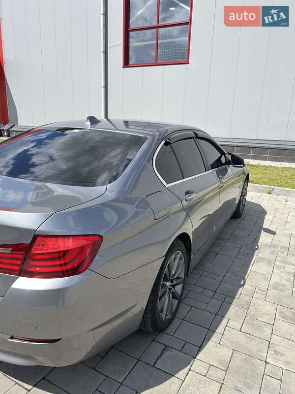 Седан BMW 5 Series 2010 в Здолбуніві