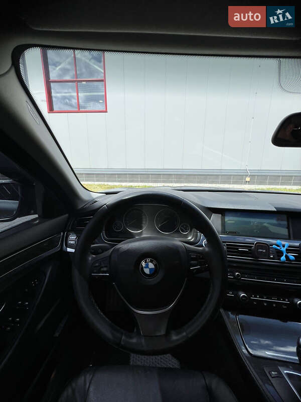 Седан BMW 5 Series 2010 в Здолбуніві