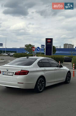 Седан BMW 5 Series 2012 в 