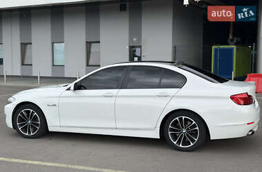 Седан BMW 5 Series 2012 в 