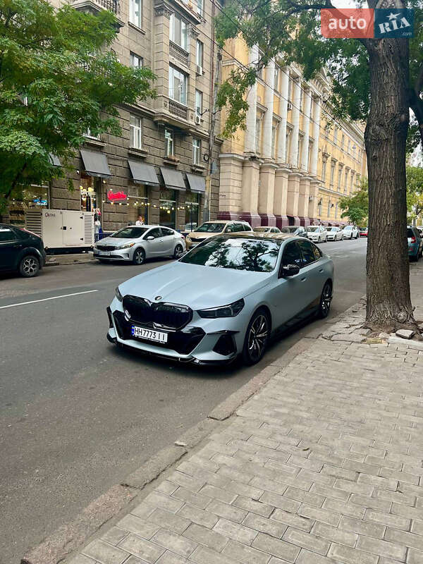 Седан BMW 5 Series 2024 в 