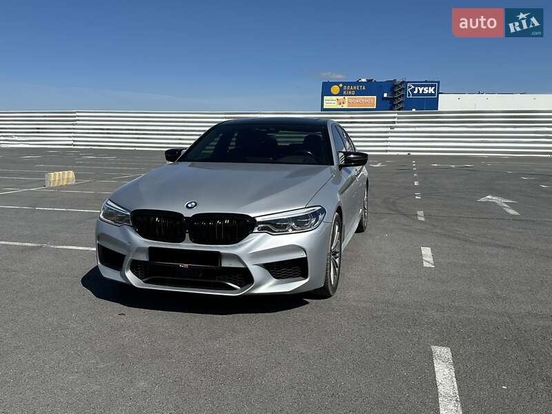 Седан BMW 5 Series 2017 в 