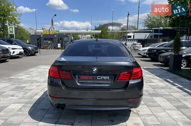Седан BMW 5 Series 2011 в 
